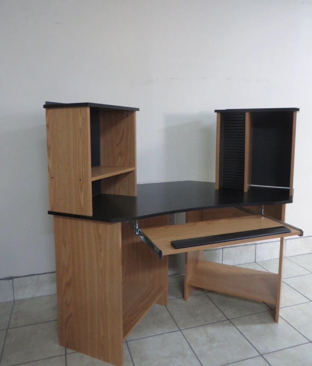 Brand New Computer Desk - photo 2