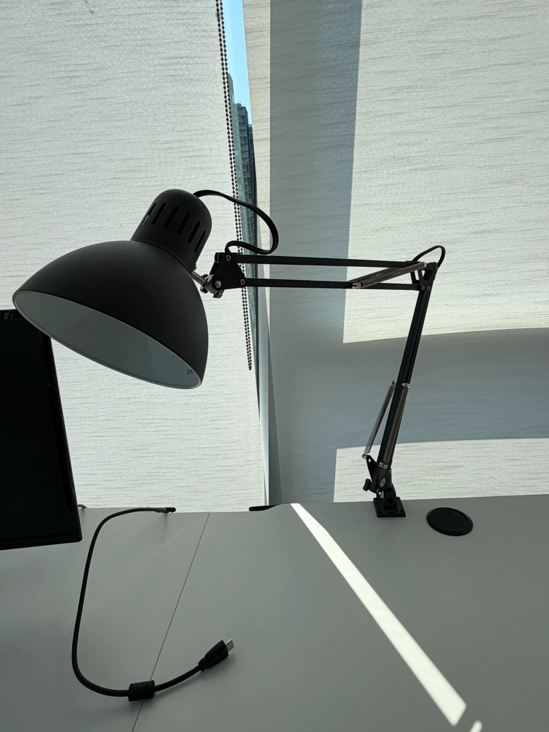 MotionGrey Ergo2 Series Standing Desk - photo 3