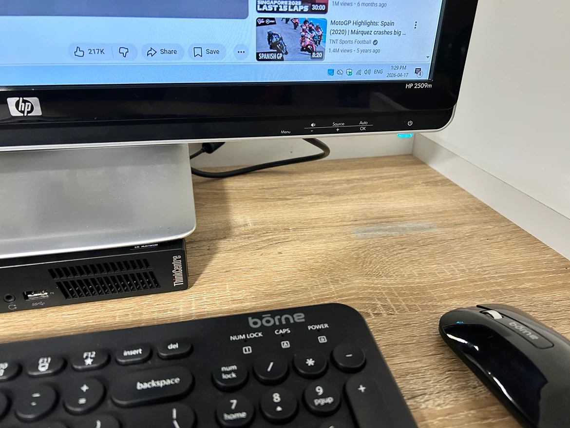 PC and Monitor with 8GB ram and 460GB hdd - photo 2