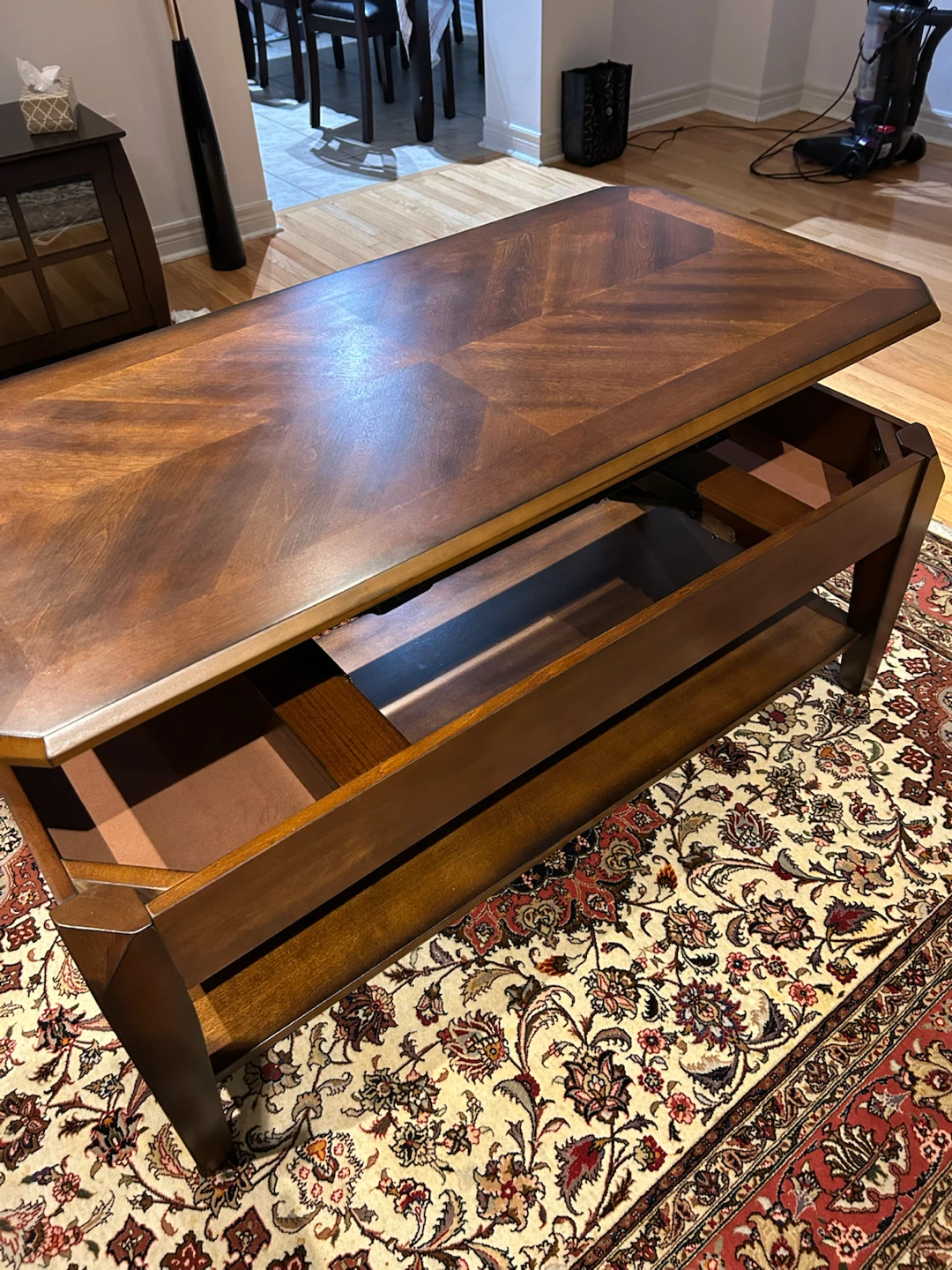 wooden walnut coffee table - photo 3
