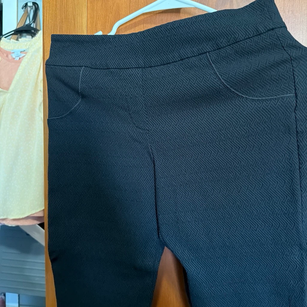Erica Taylor Black Textured Pants - photo 5