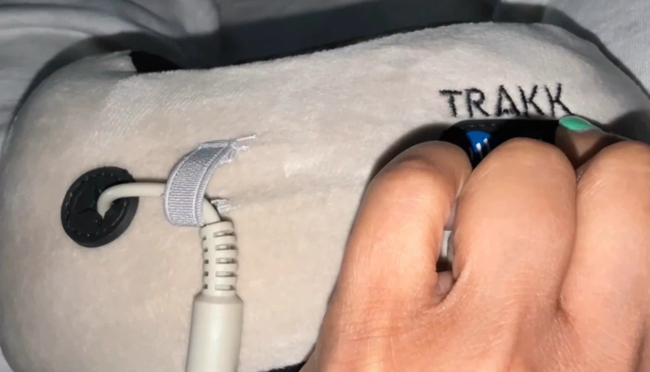 TRAKK Neck Massager - photo 4