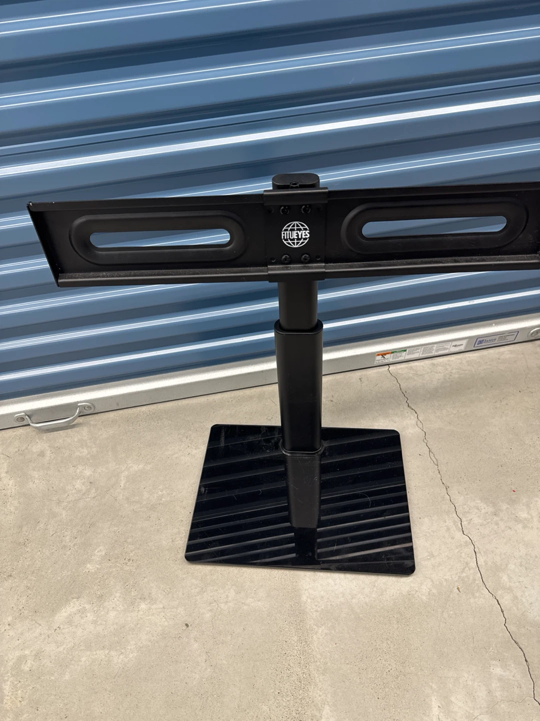 FITUEYES Black Monitor Stand