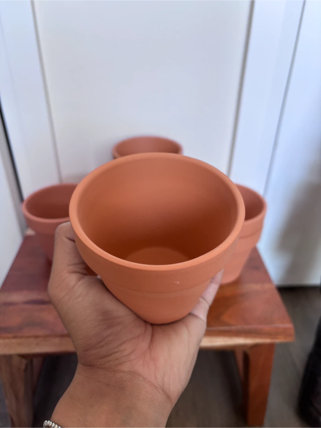 8 Terracotta Pots, small, - photo 2