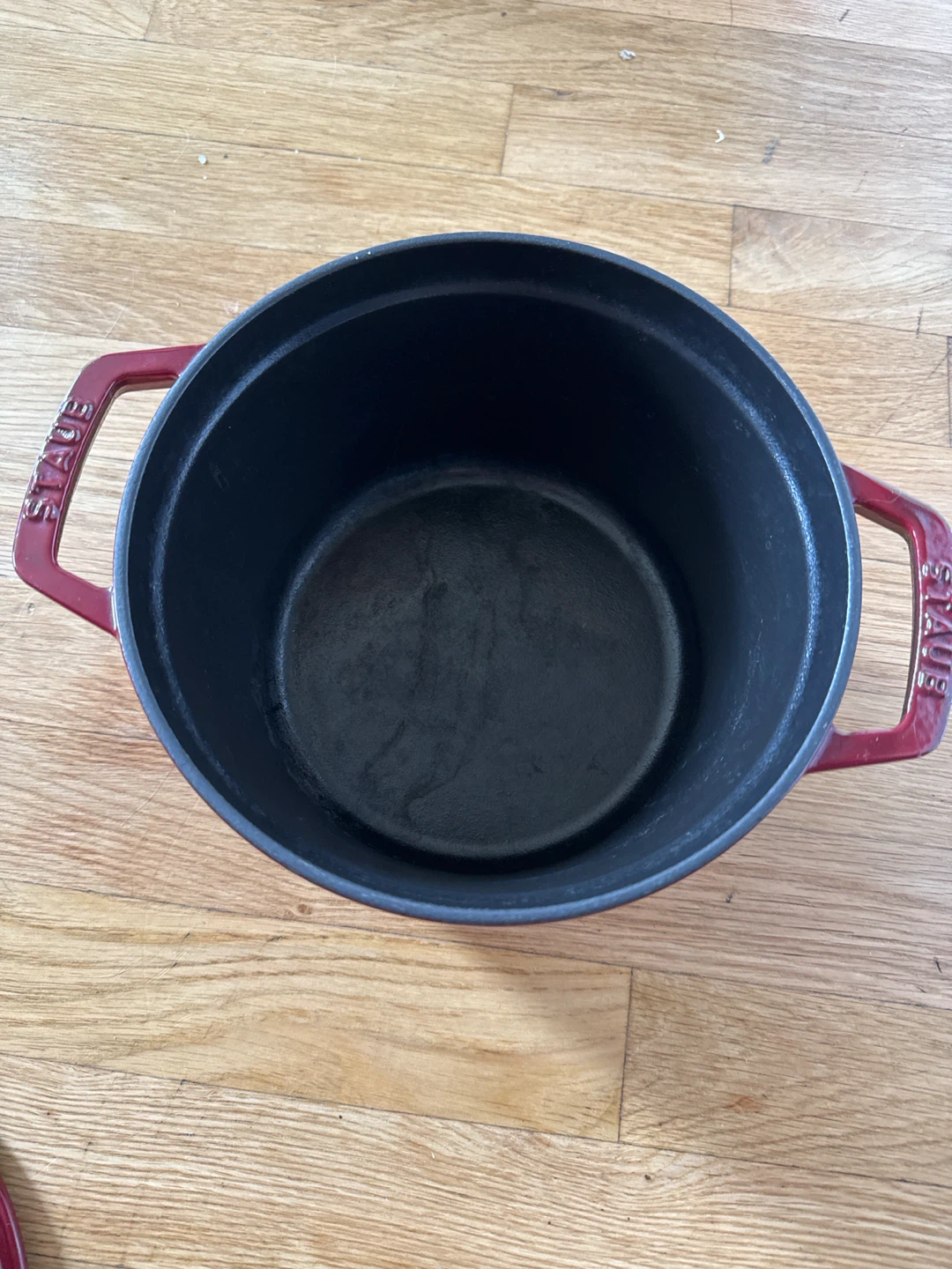 Staub Enameled Cast Iron Round Cocotte 4 Qt - photo 2