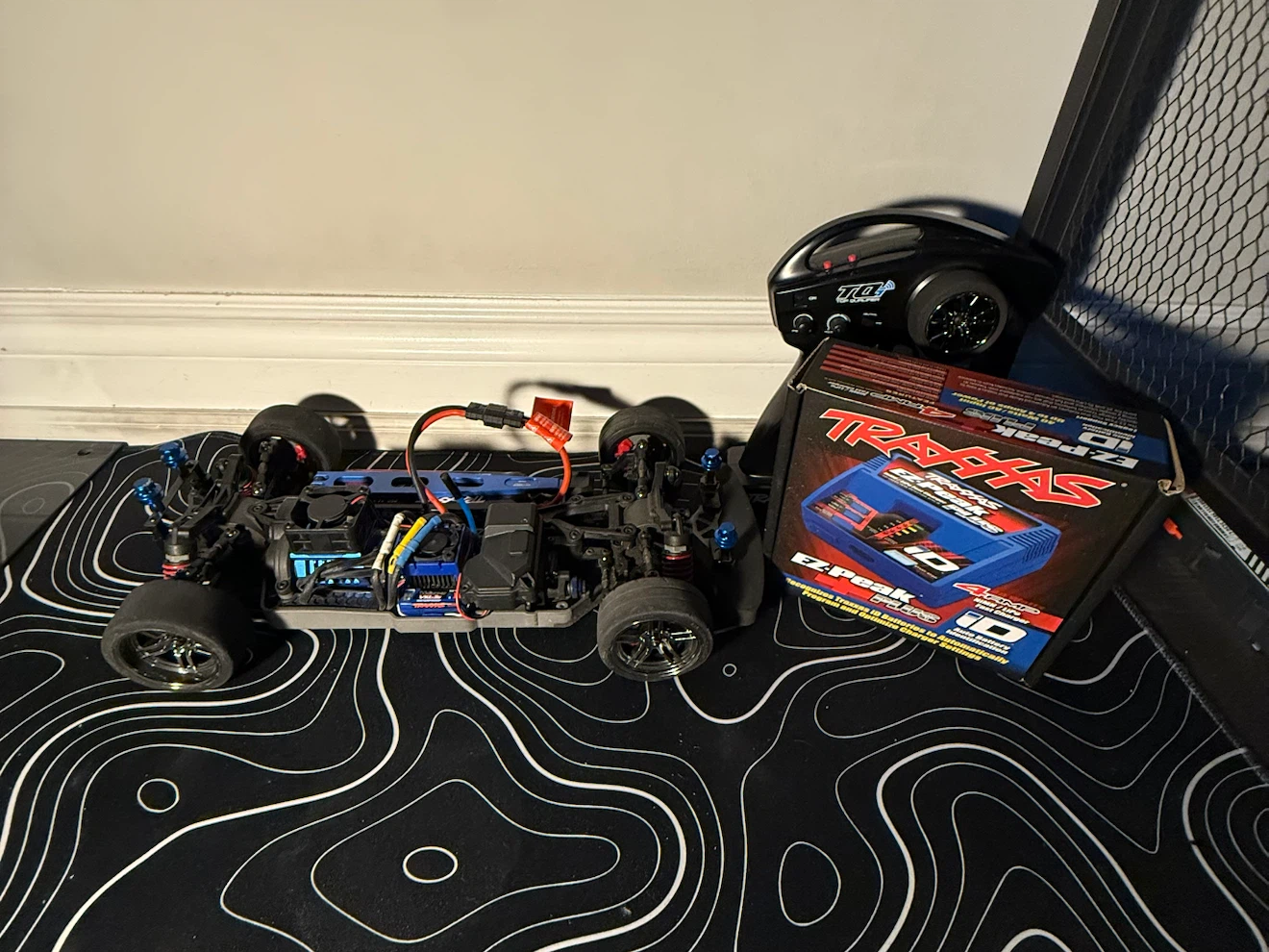 Traxxas 4 tec vxl RC Car