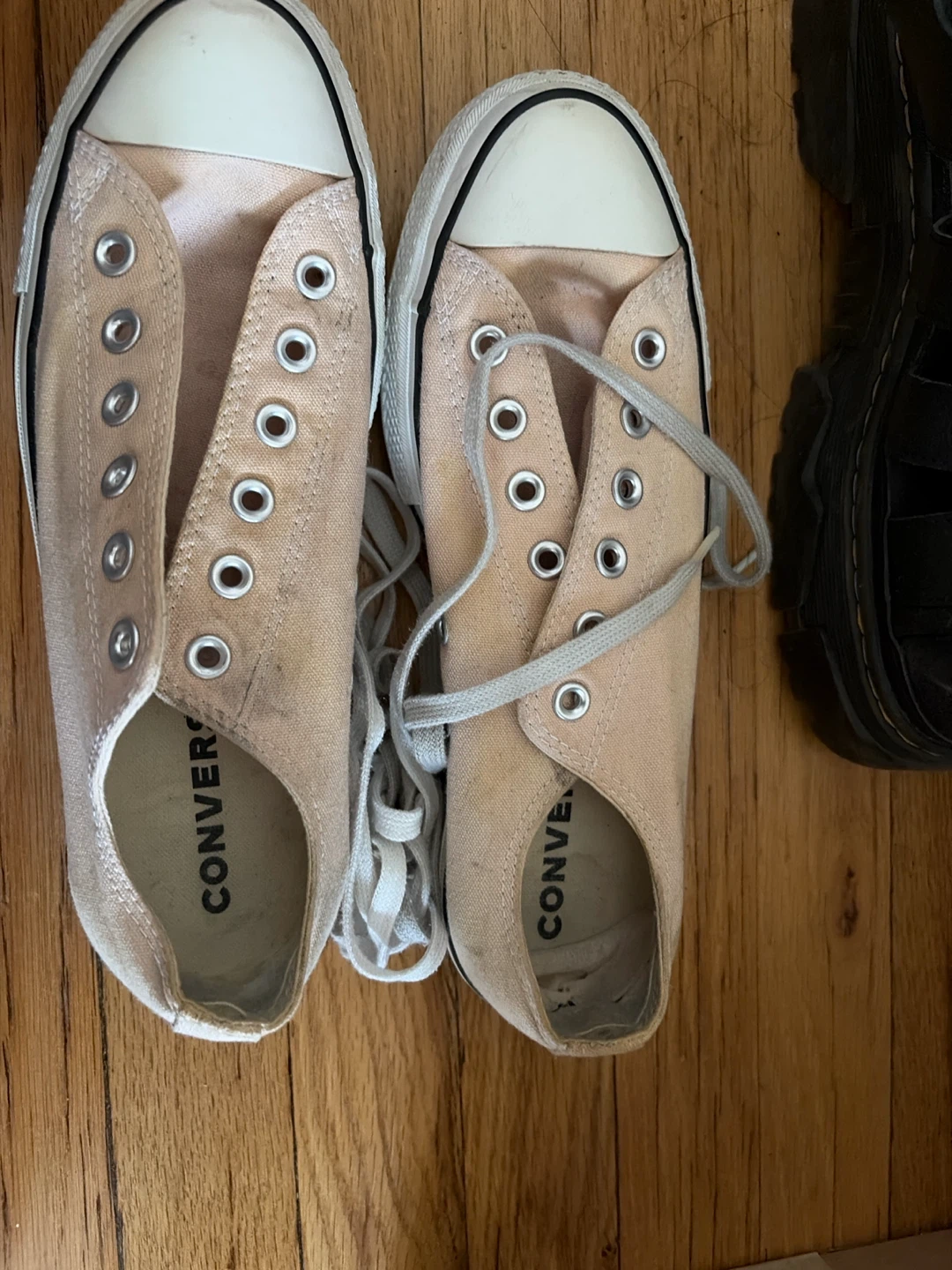 Converse Chuck Taylor All Star Low Top Sneakers