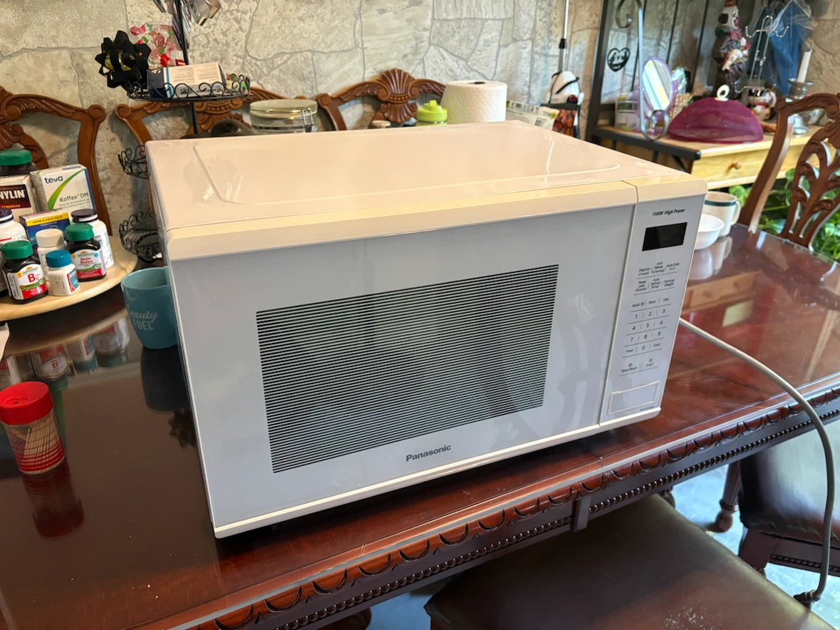 Panasonic 1100W High Power Microwave