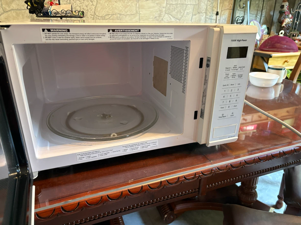Panasonic 1100W High Power Microwave - photo 4