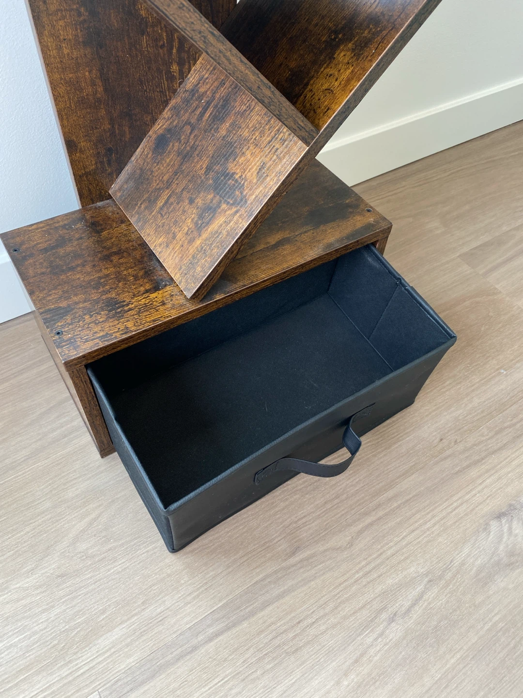 Bookshelf - photo 3