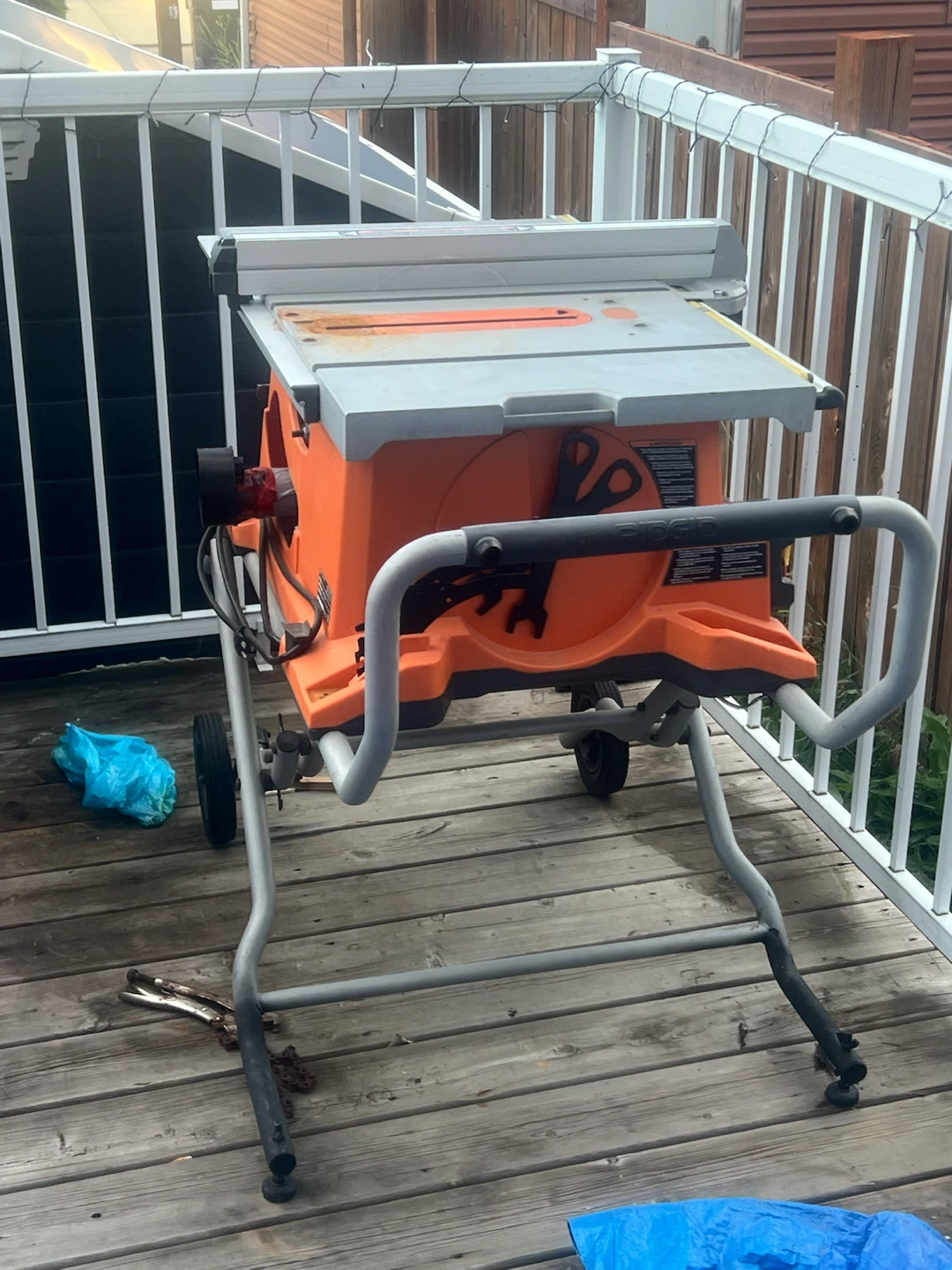 RIDGID Table Saw