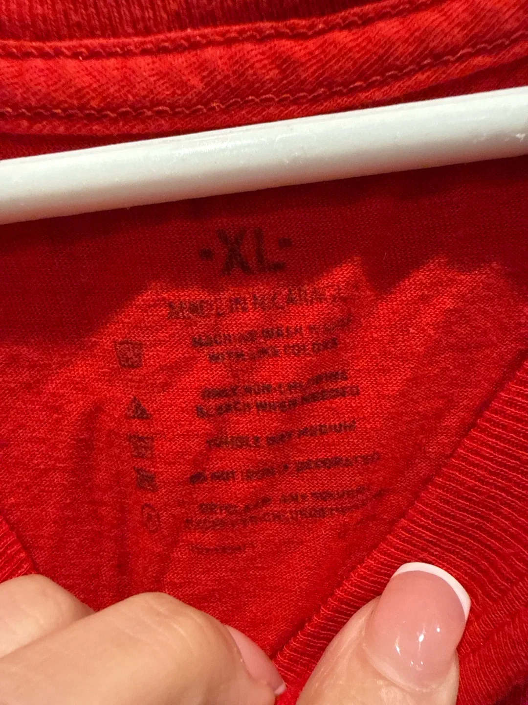 Red Graphic T-Shirt  Size XL - photo 2