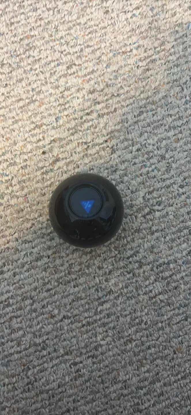 Magic 8 Ball - photo 2