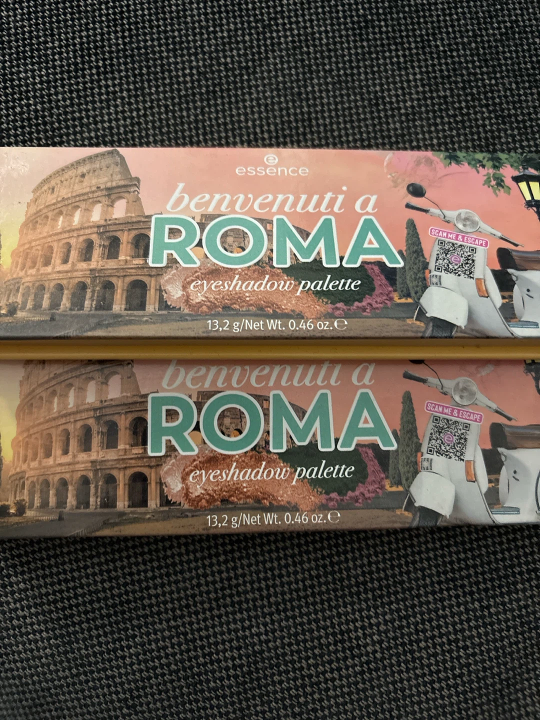 Essence Benvenuti a Roma Eyeshadow Palette