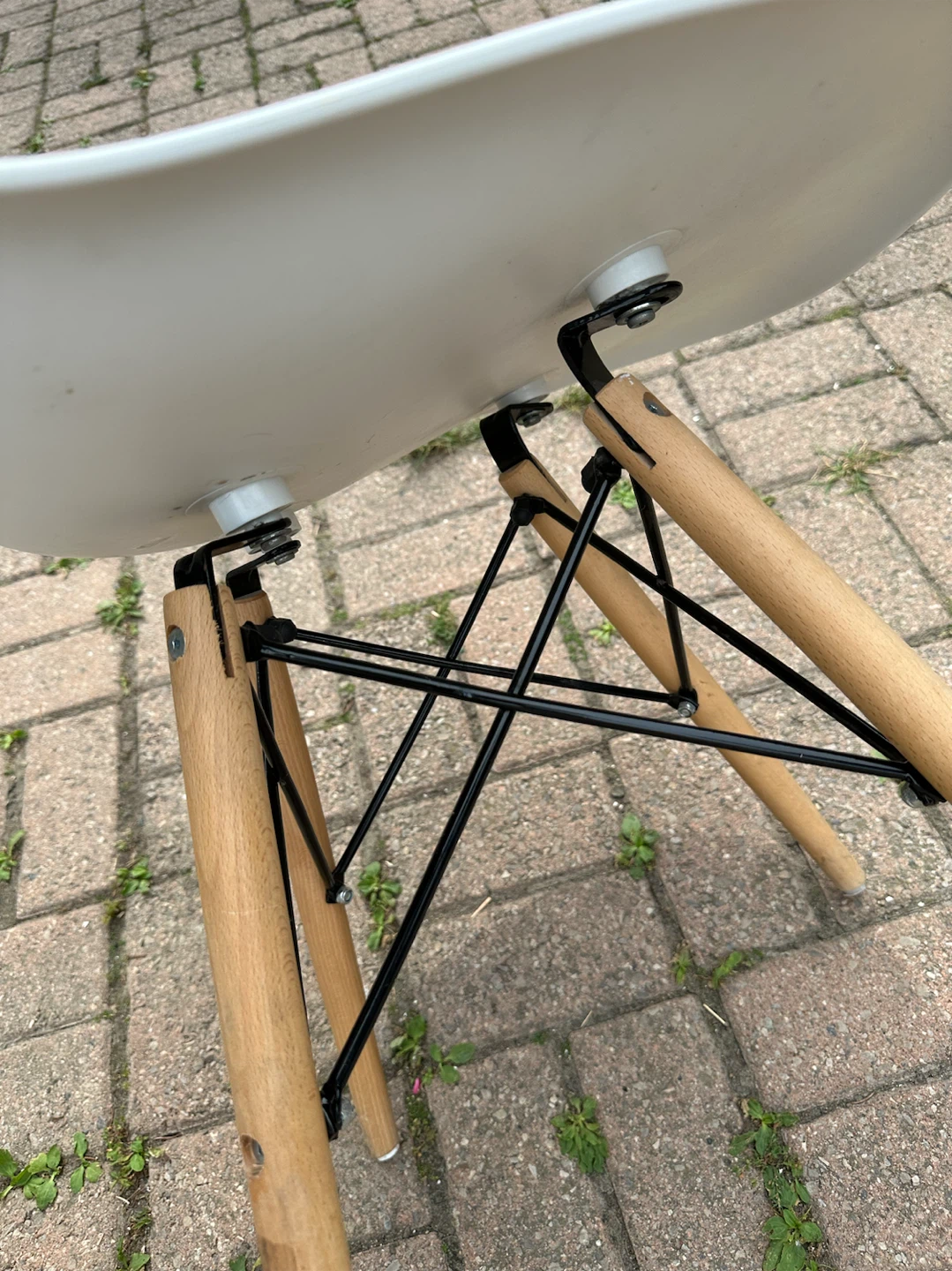 Eiffel Dining Chairs- White Plastic Chair with Wooden Legs - photo 4