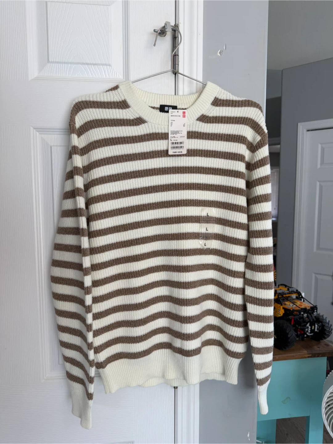 Uniqlo Striped Crewneck Sweater