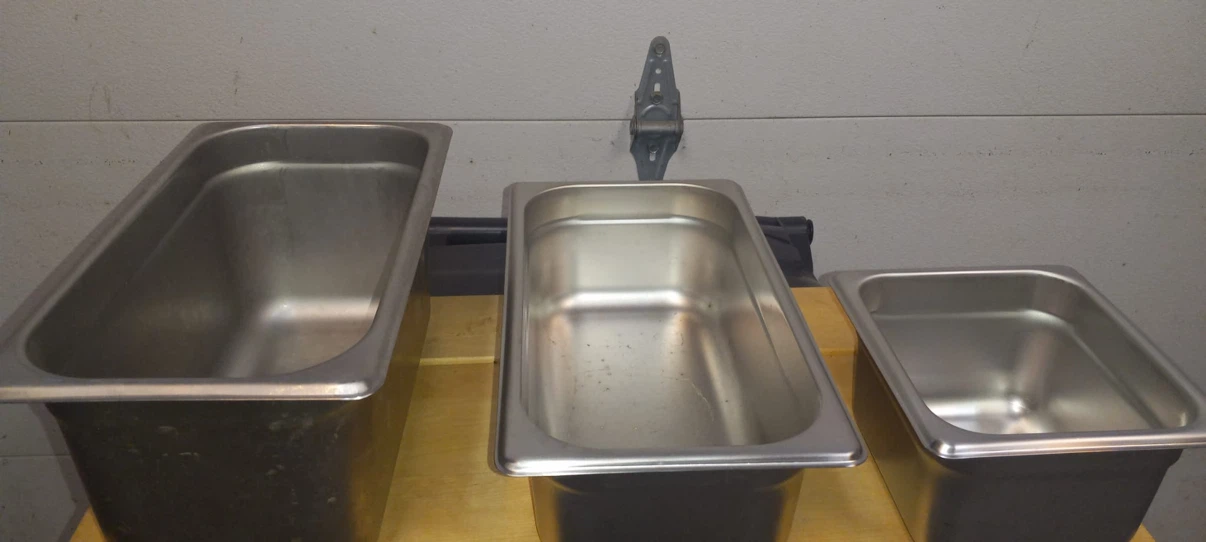 Food containers (commercial): small, medium, large