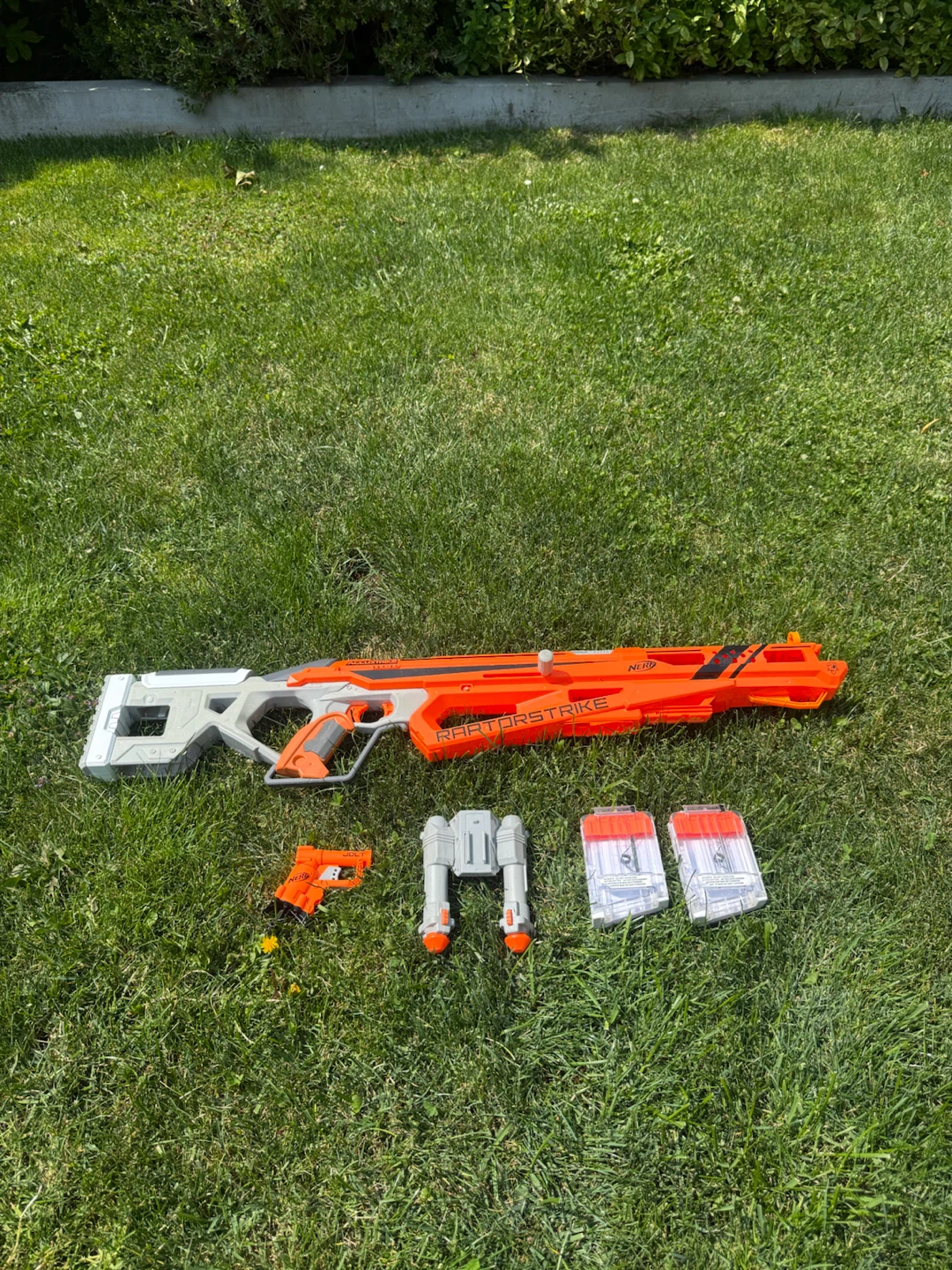 Nerf Raptorstrike and Jolt Blasters with Accessories - photo 4