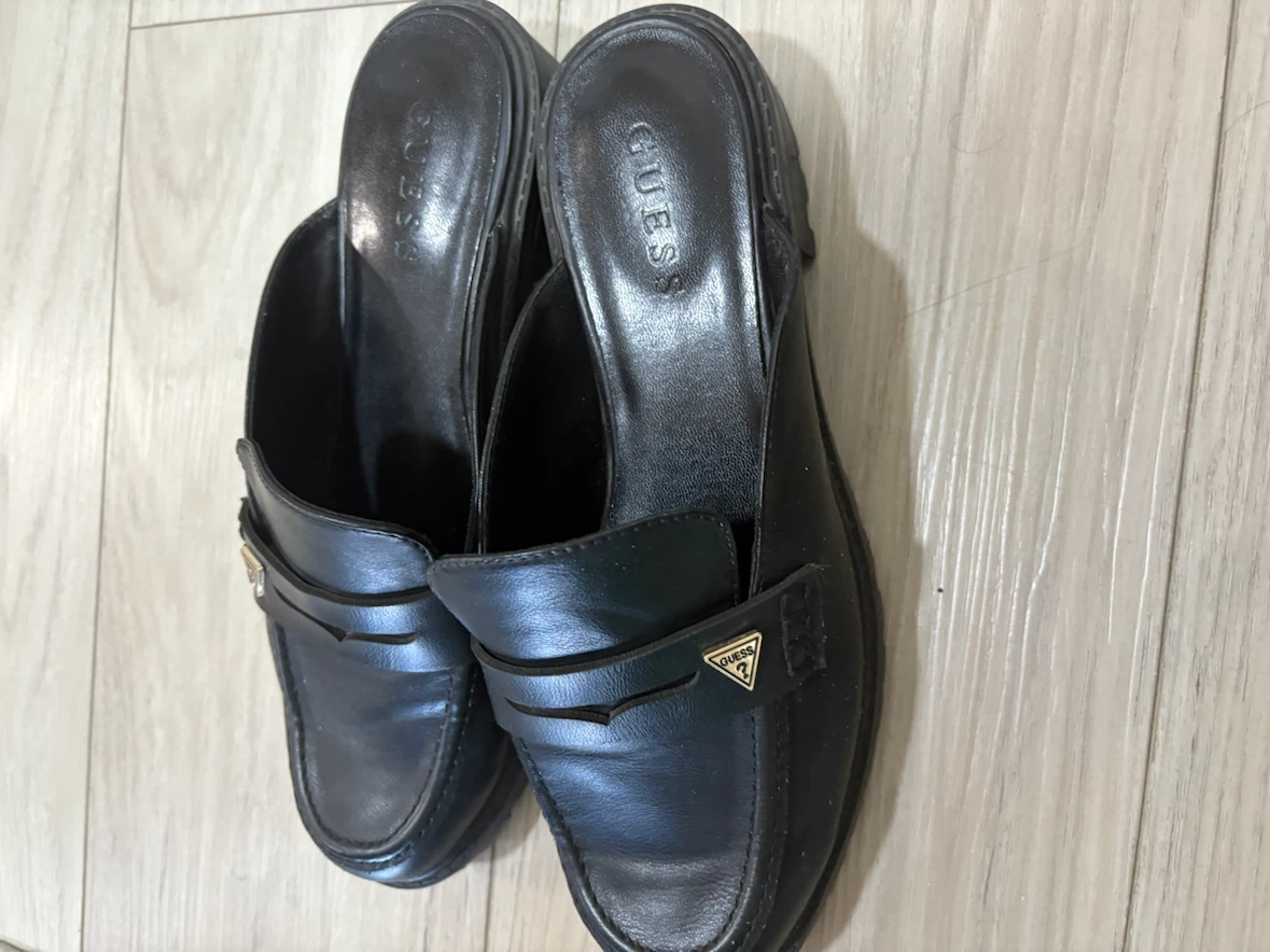 Guess Black Mules Loafers Size 7 - photo 2