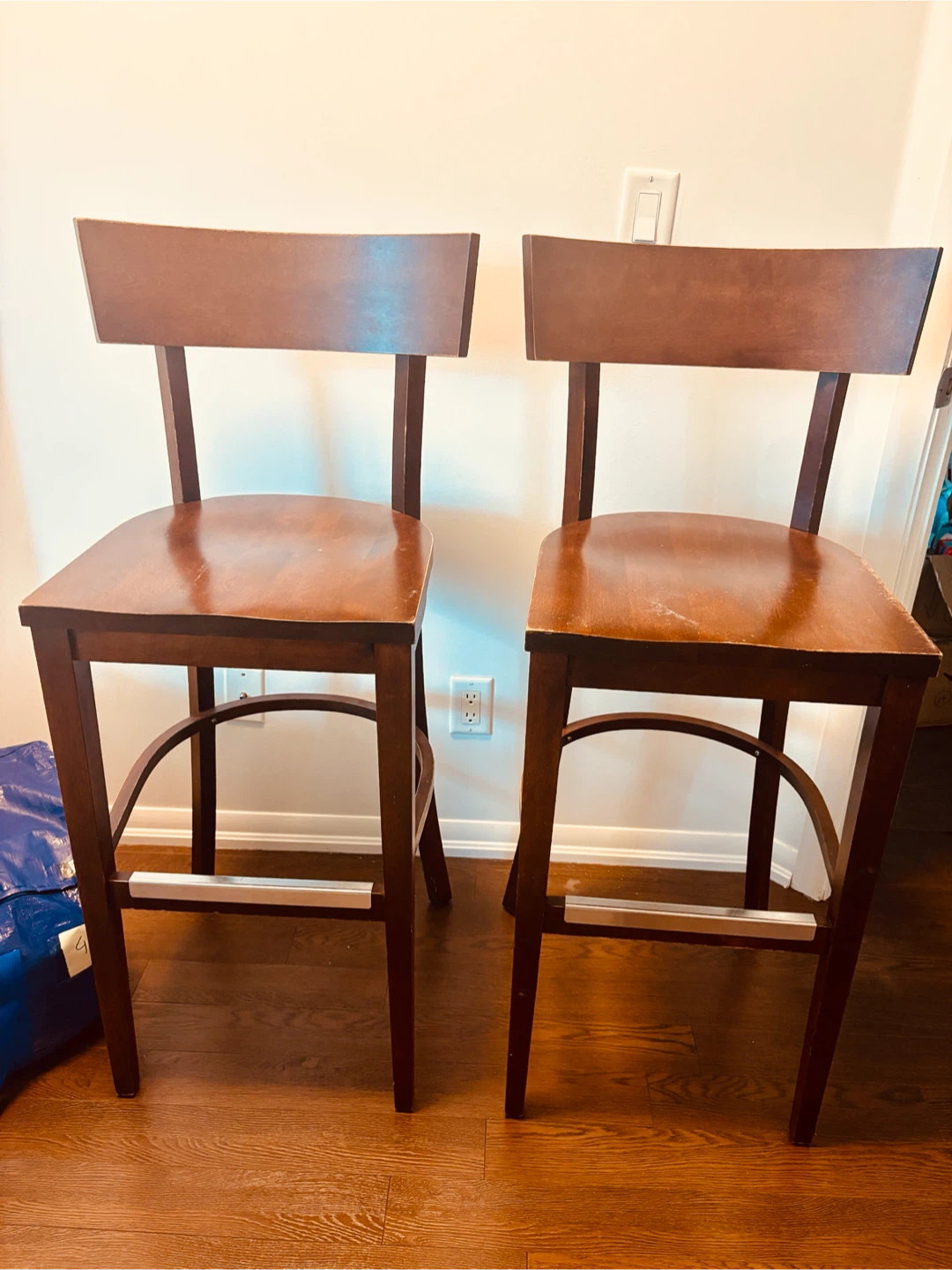High Wooden Chairs - photo 3