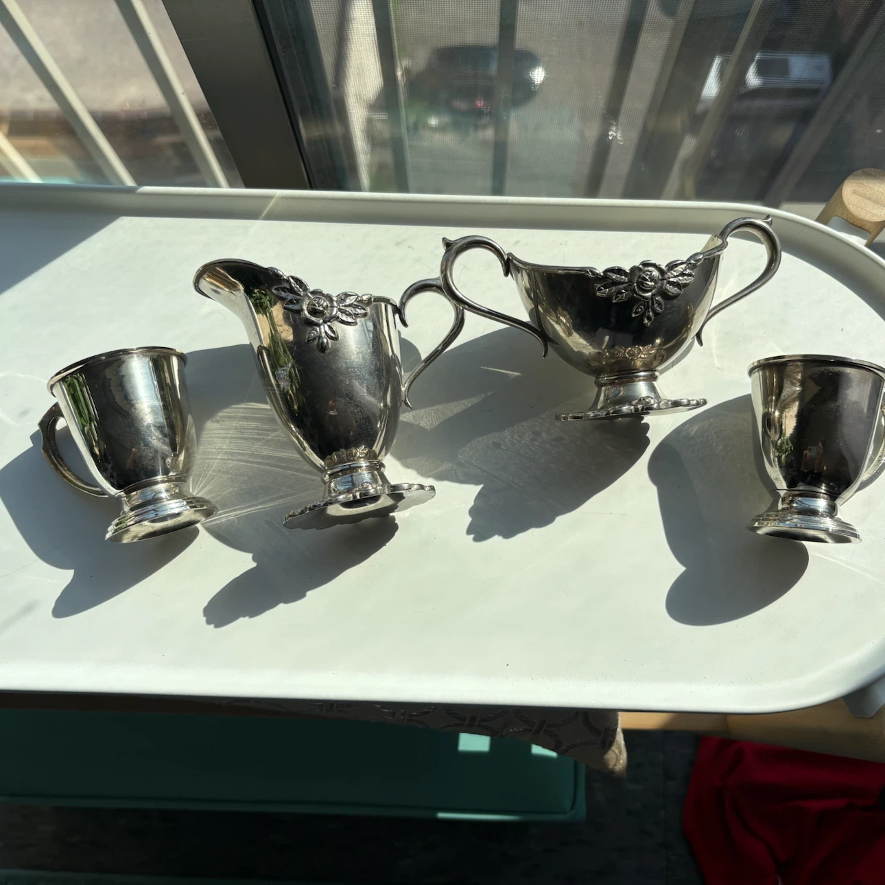 Quadruple Silver-Plated Creamer and Sugar Bowl Set with Roses