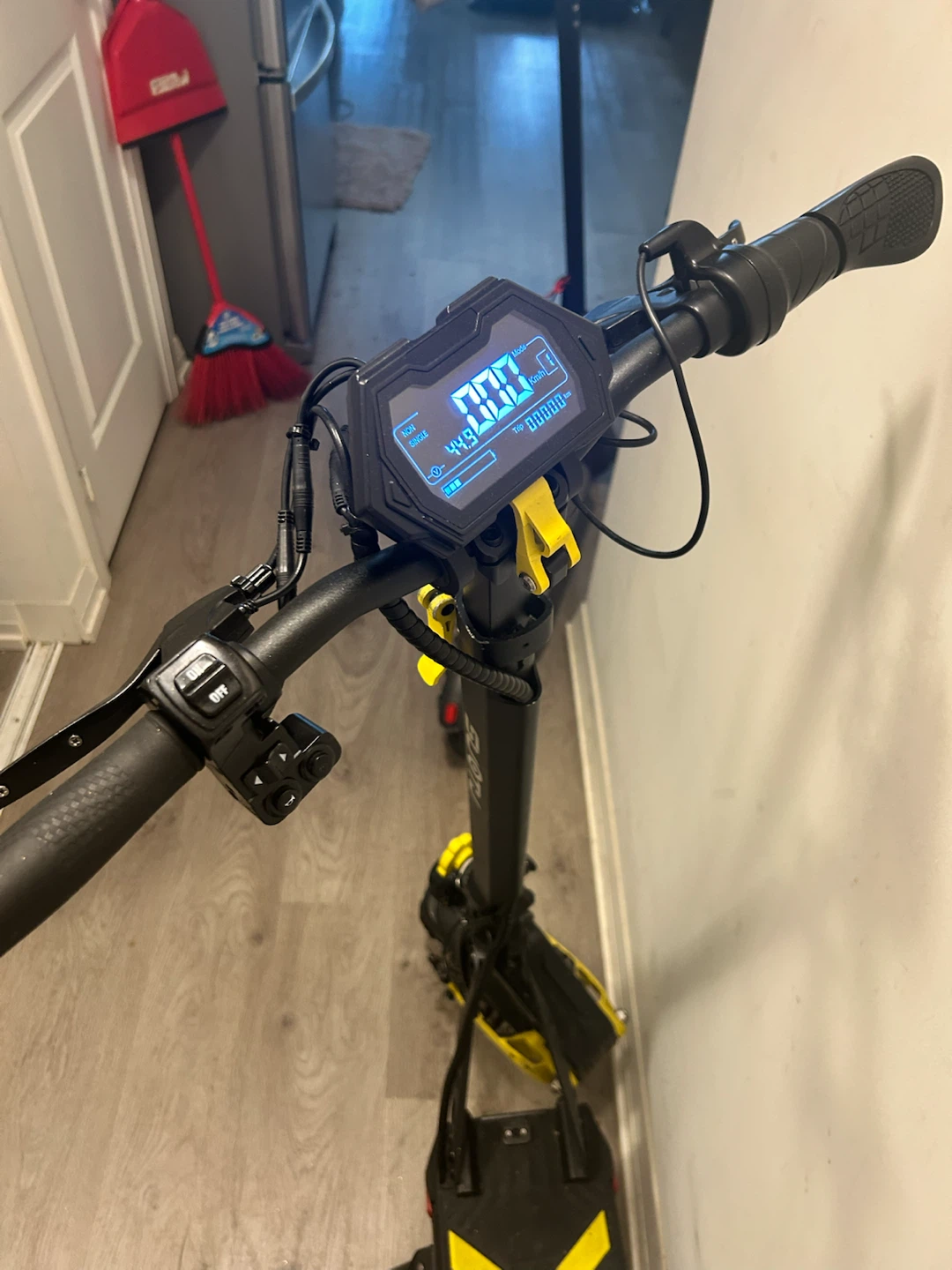 SUOTU Electric Scooter - photo 4