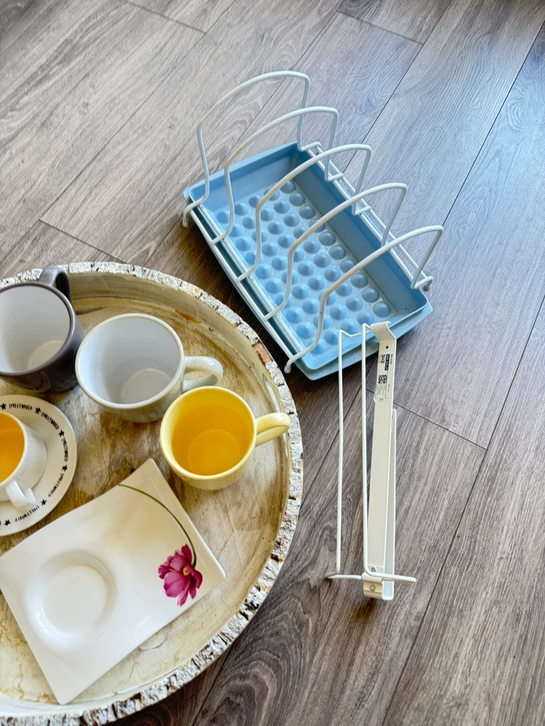 Set of 4 Mugs , coffee tray & organizer - photo 4