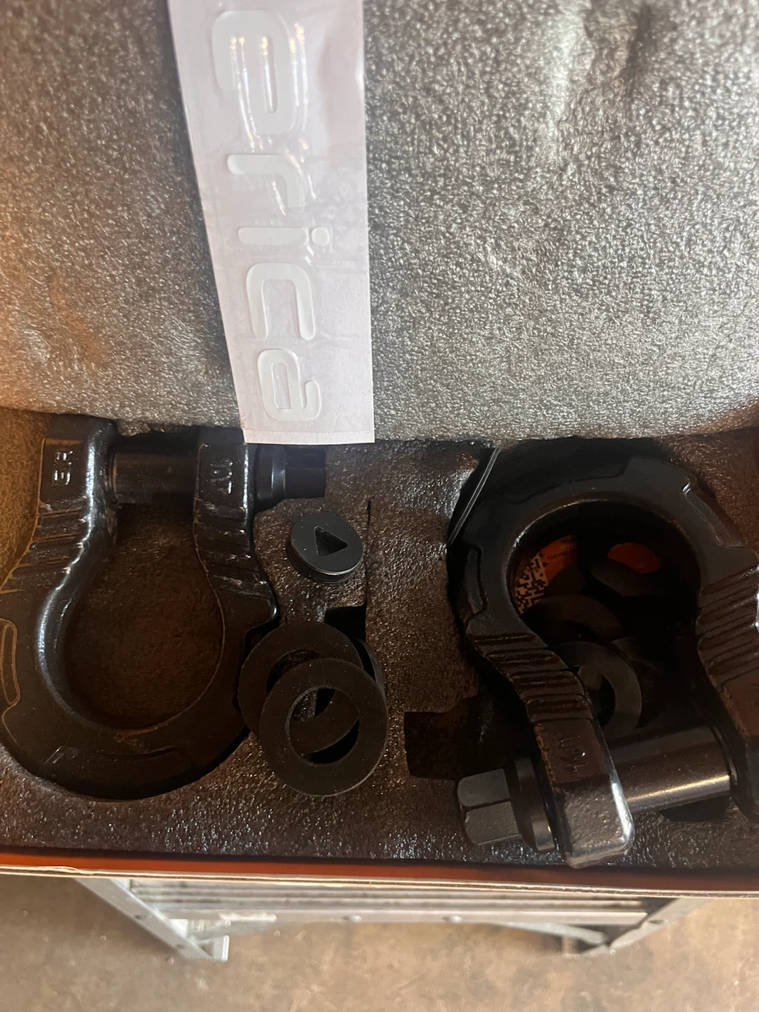 Shackles - photo 3