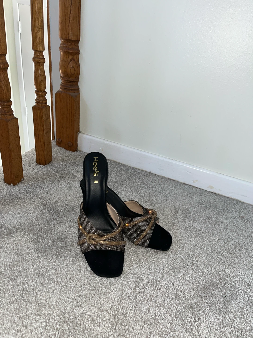 Size 9 and 91/2 size party sandals - photo 4