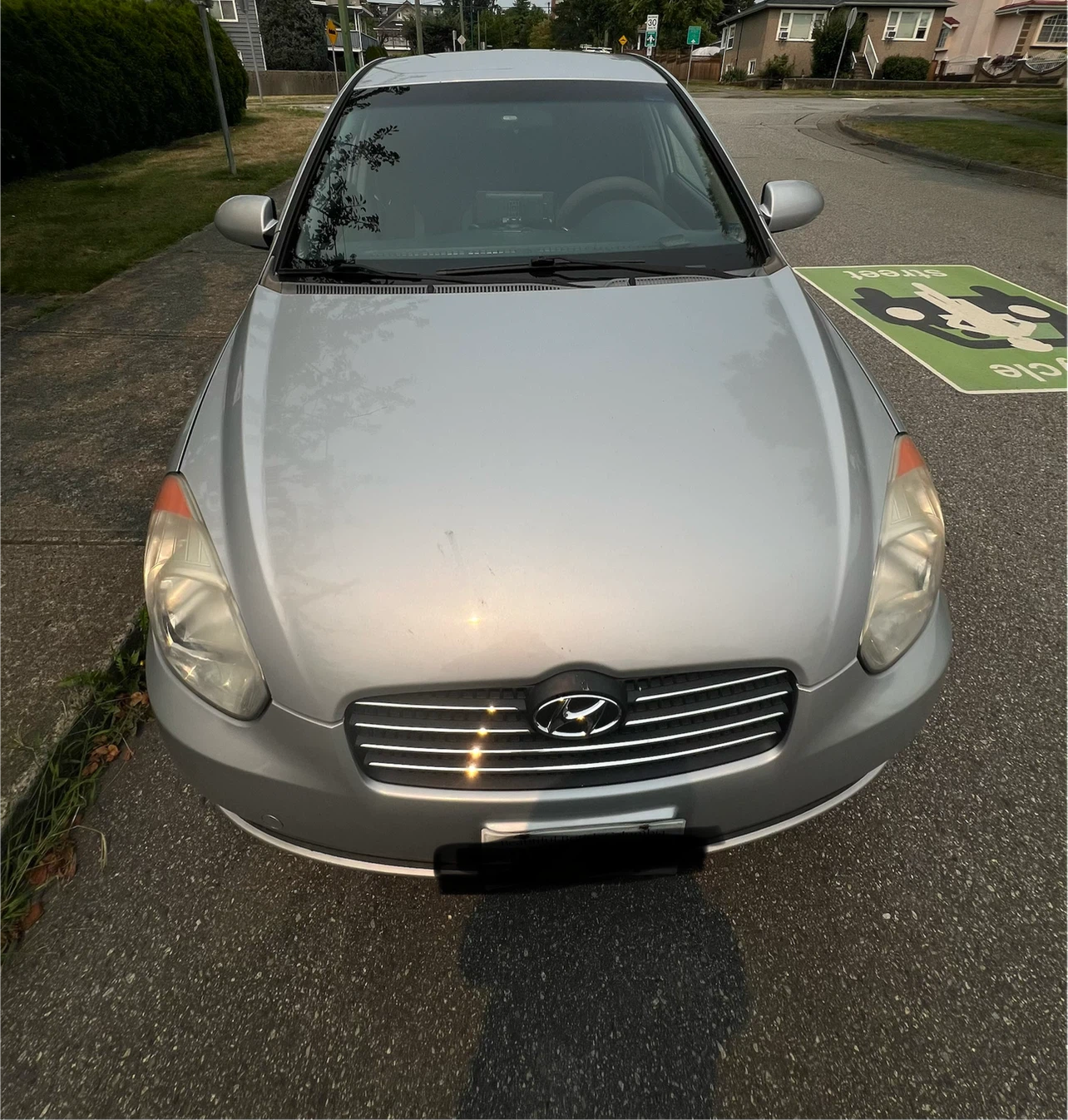 2006 Hyundai Accent Sedan low kms - photo 2