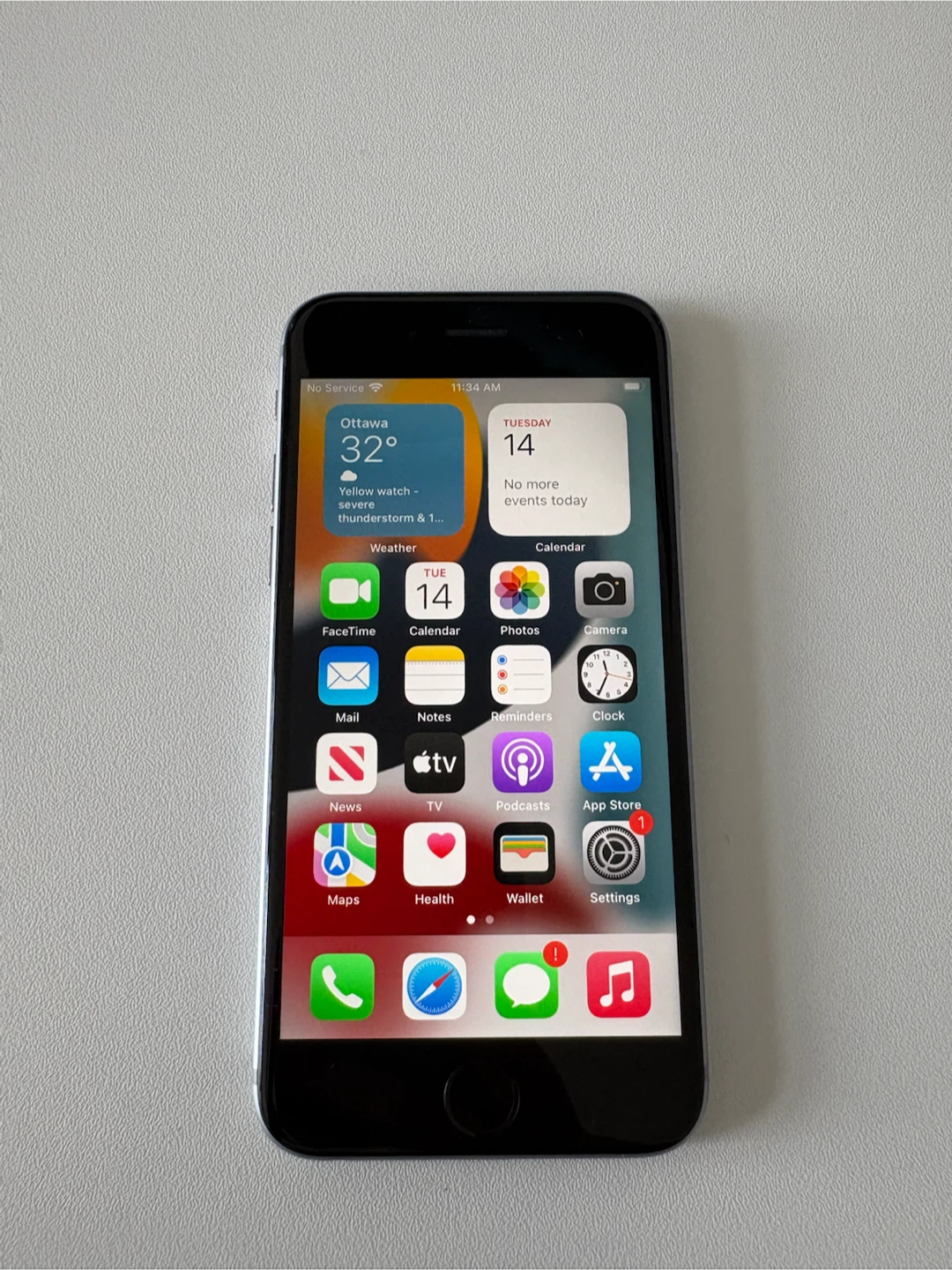 iPhone 6s - photo 2
