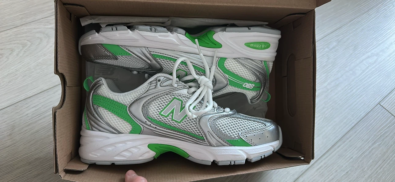 Brand new New Balance 530 Sneakers