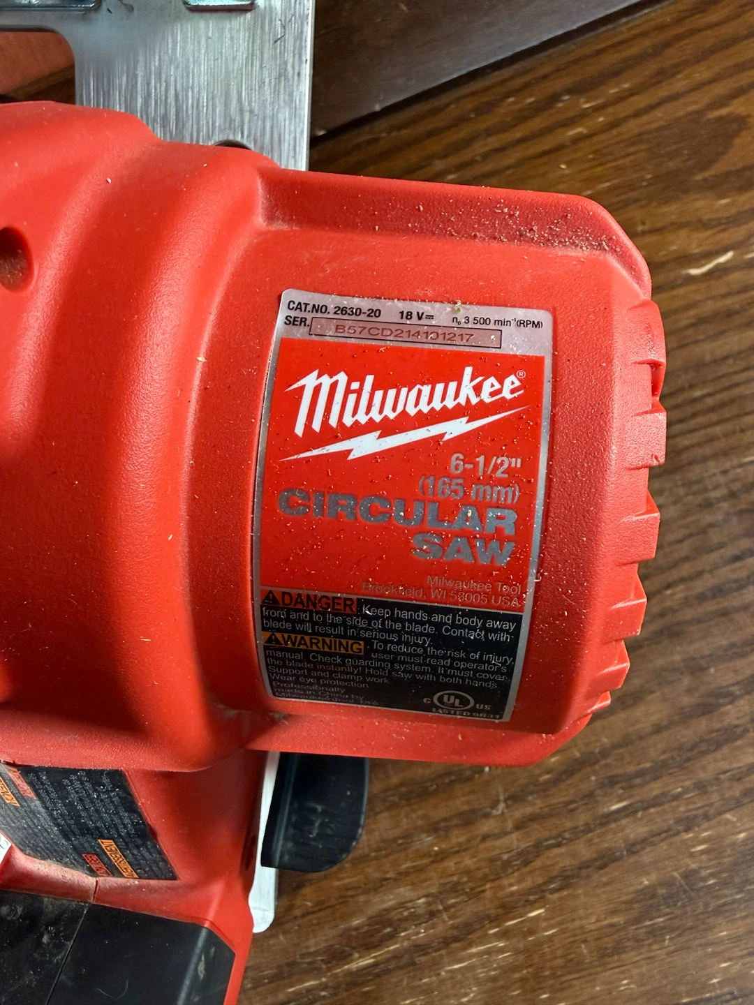 Milwaukee M18 18V Lithium-Ion Cordless 6-1/2 -inch Circular Saw - photo 3