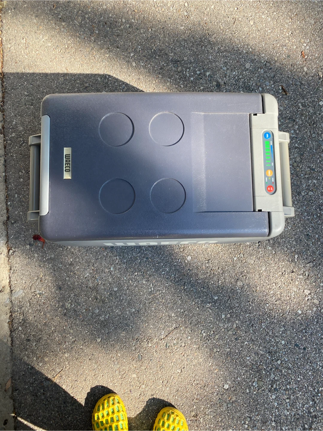 WAECO Portable Refrigerator/Freezer - photo 2