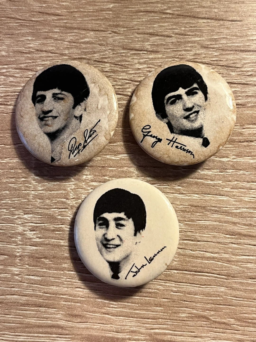 Three Beatles Pins and One BEATLEMANIA (the musical) Pin - photo 3