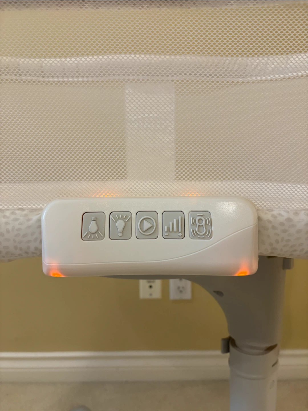 Halo Swivel Bassinet - photo 3
