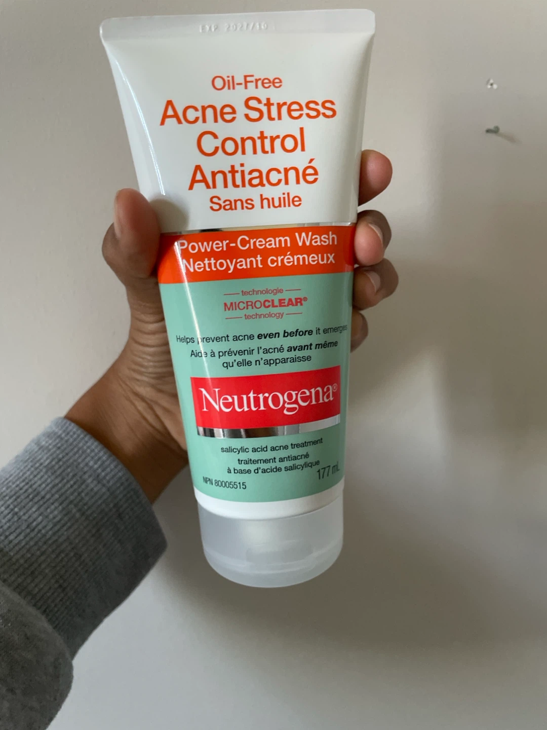 Neutrogena Oil-Free Acne Stress Control Power-Cream Wash 177 ml