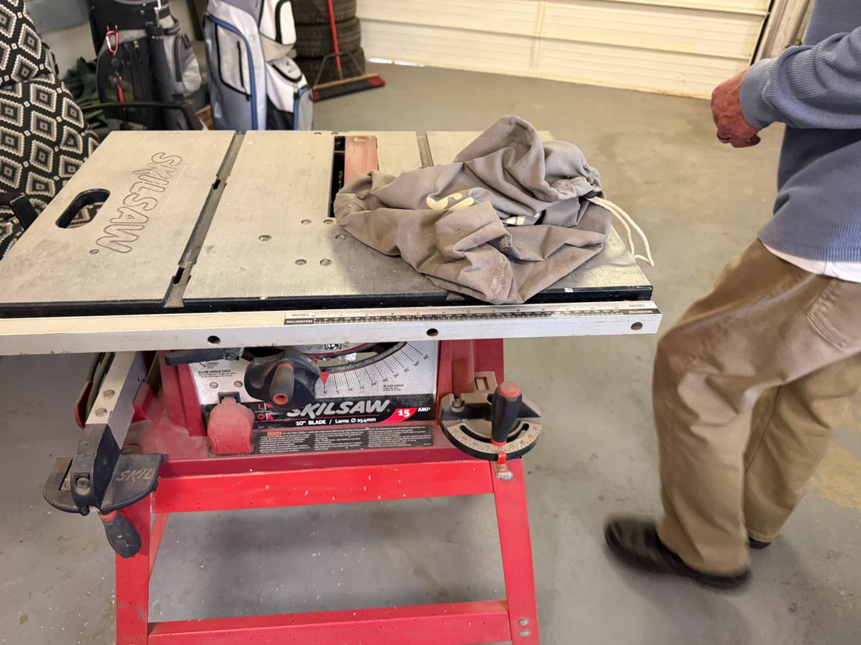 Skill saw and table - photo 2