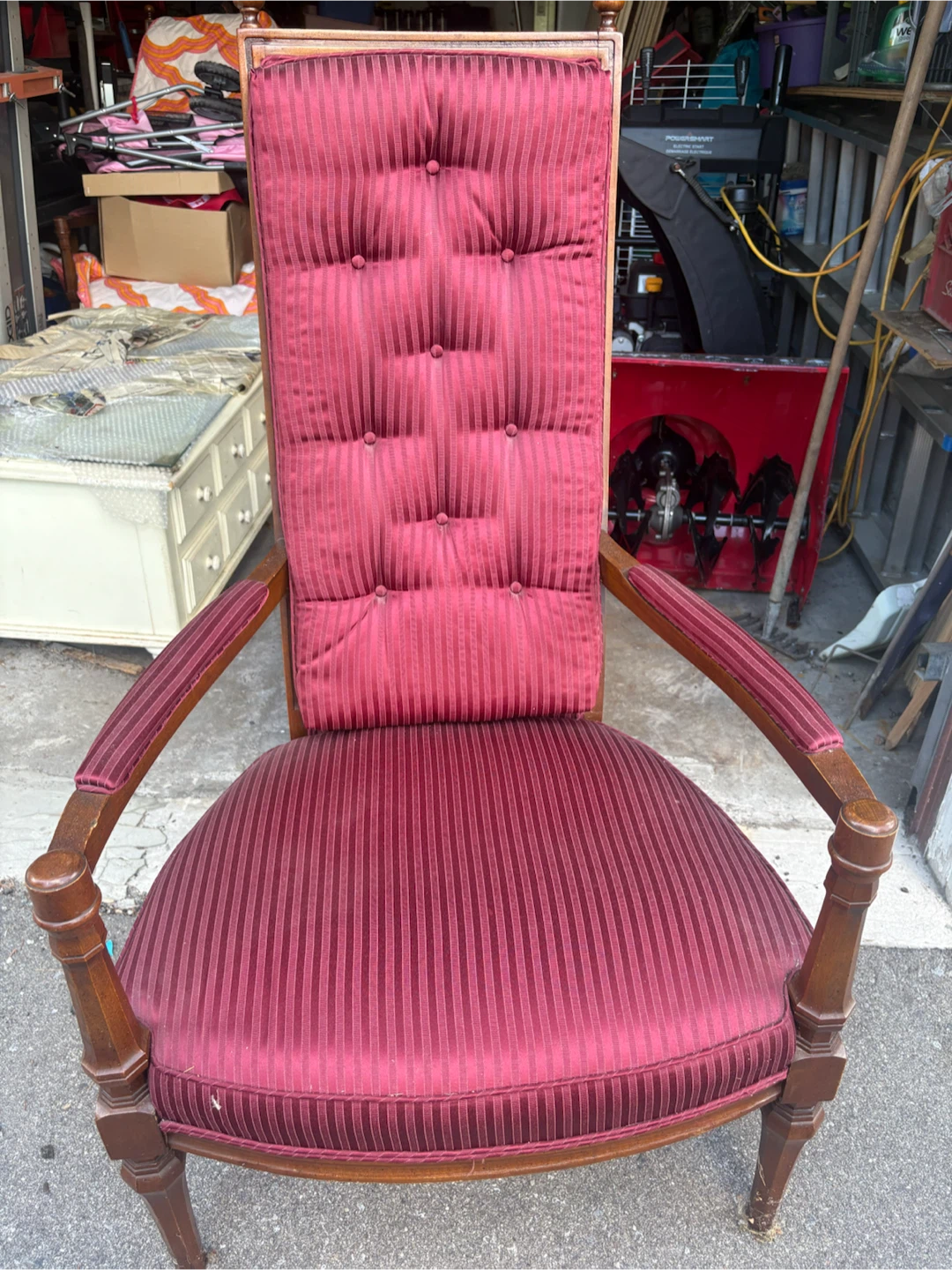 Vintage Tufted Accent Chair - Deep Red - photo 2