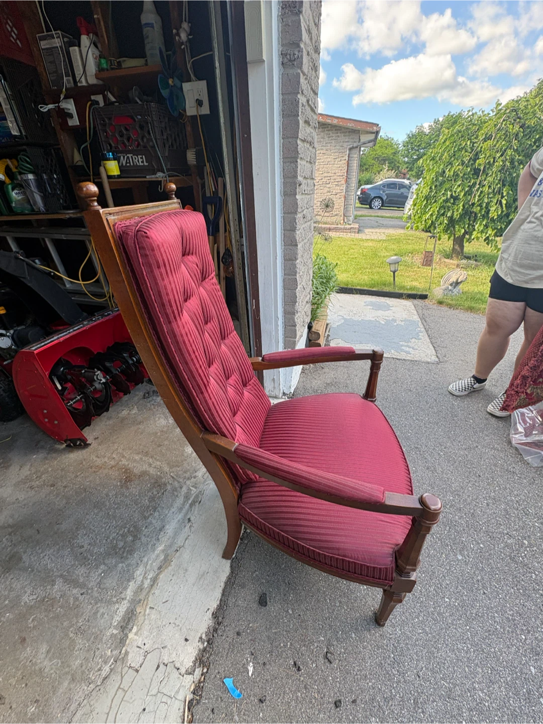Vintage Tufted Accent Chair - Deep Red - photo 3