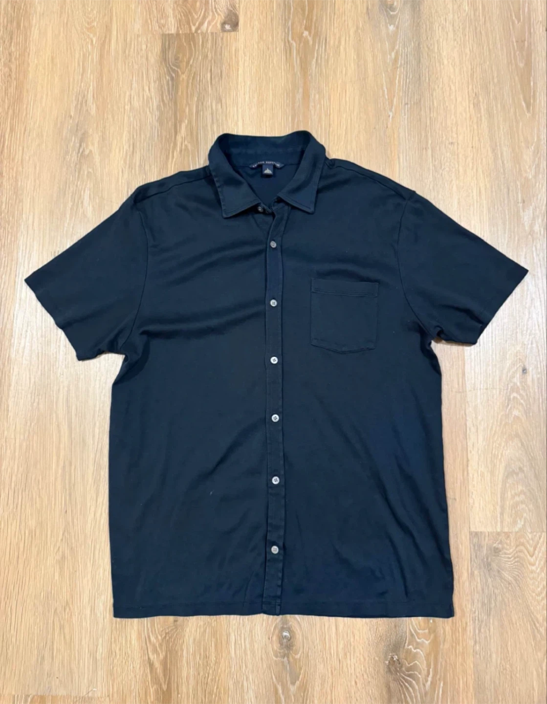 Banana Republic Mens Black Button T-Shirt Size Large