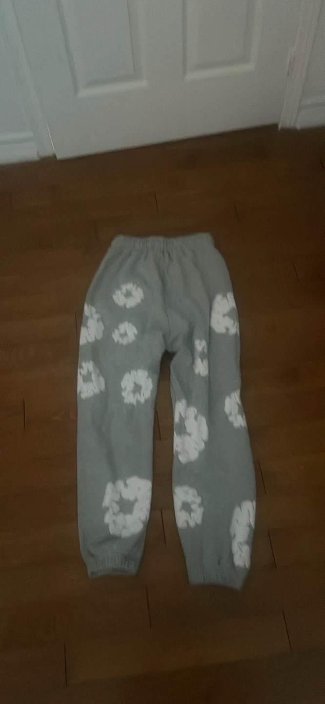 GRAY DENIM TEAR PANTS 🔥 - photo 4