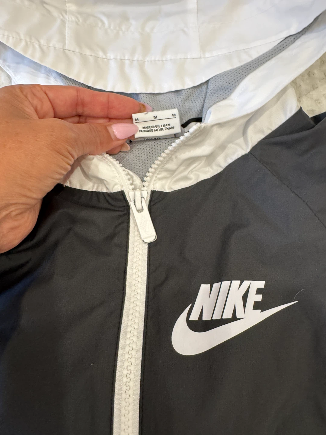 Nike Windbreaker Jacket - White/Black/Grey - Size M - photo 2
