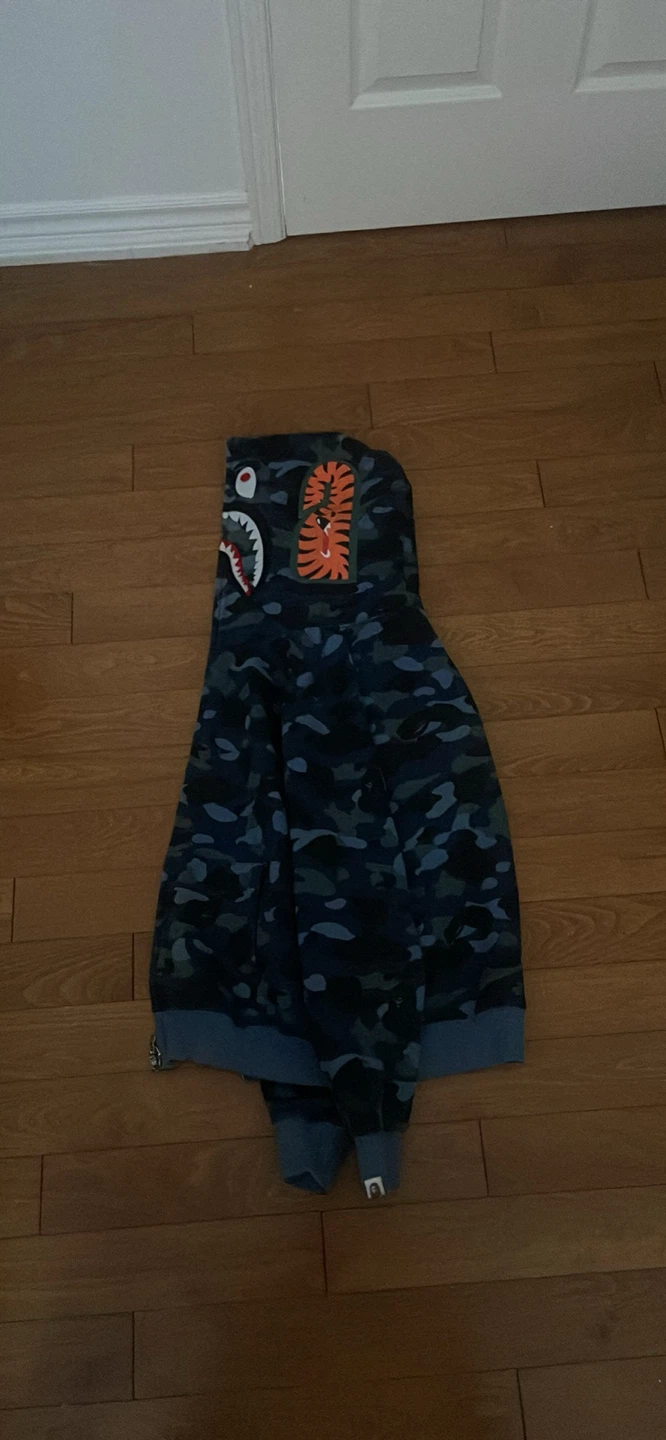 A Bathing Ape Full Zip Shark Hoodie 🔥