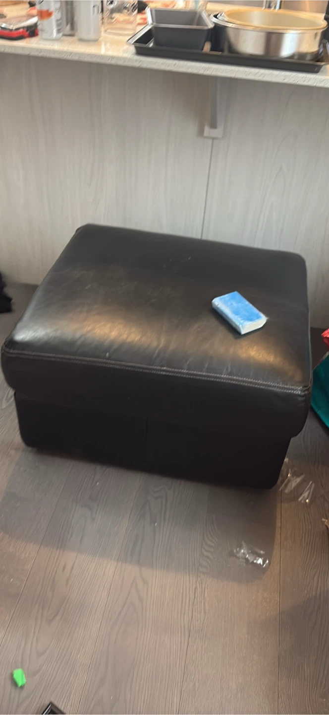 Black leather couch with love seat & ottoman - photo 5