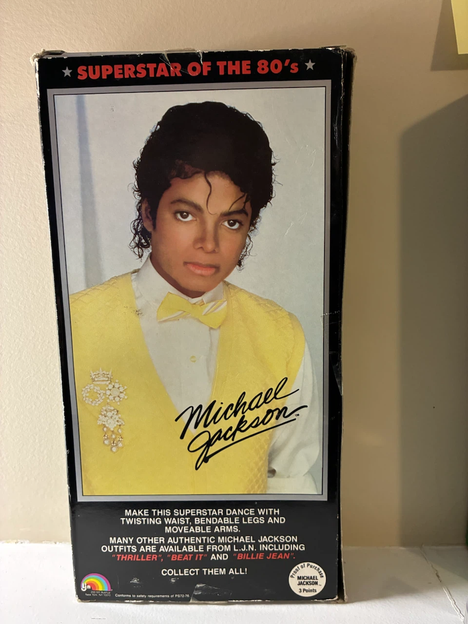Michael Jackson "Beat It" Superstar of the 80s Action Figure - photo 2