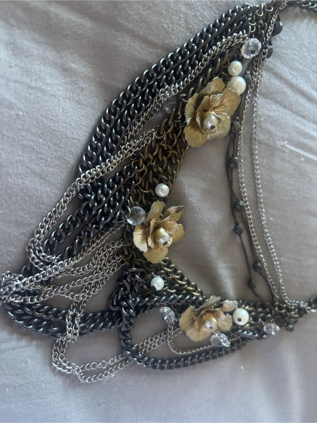 Layered Statement Necklace with Flowers and Pearls - photo 3