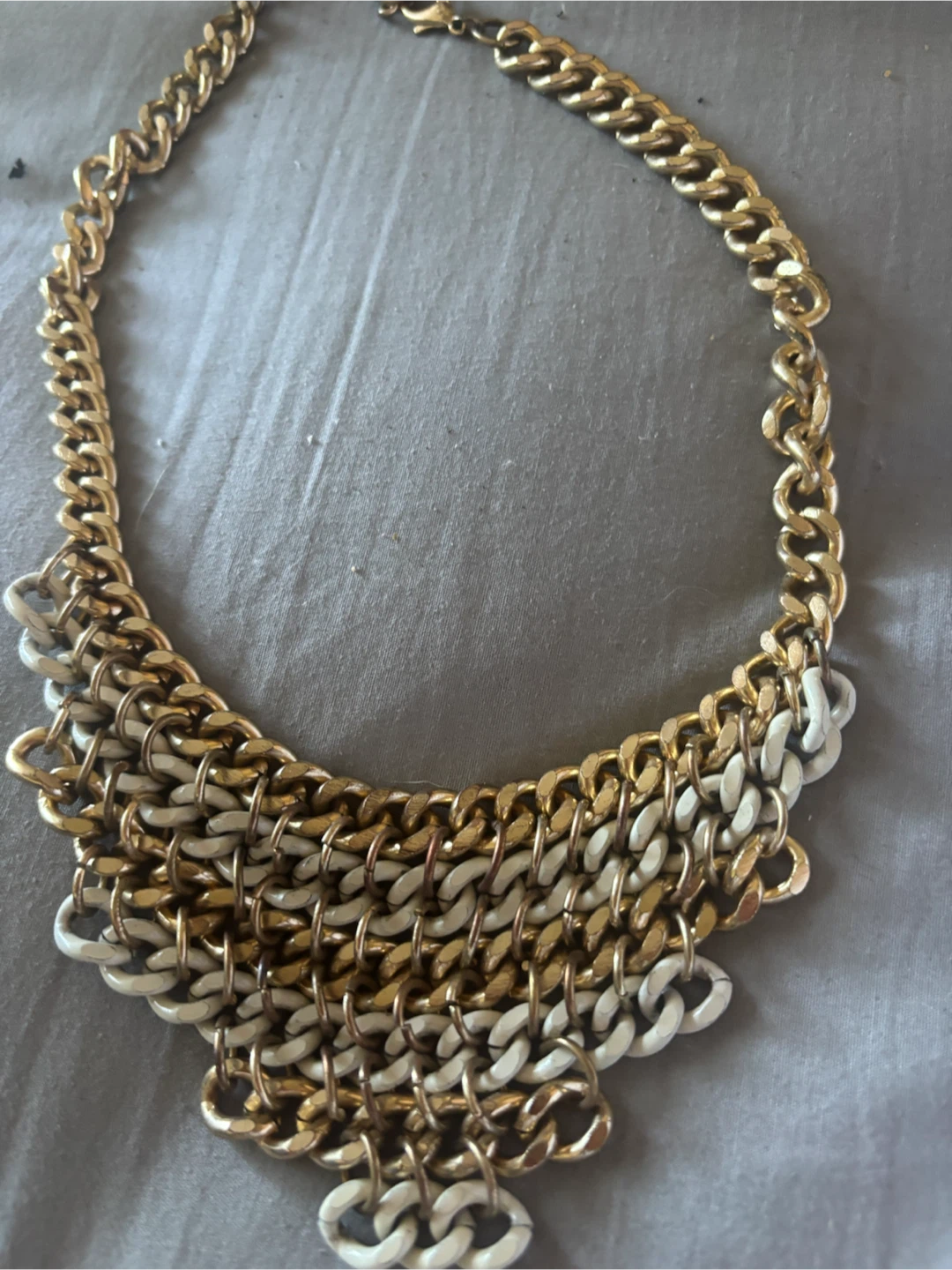 Gold and White Chunky Chain Necklace - photo 2