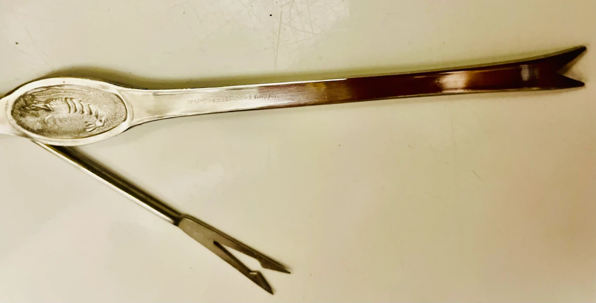 Vintage Crab Cracker and Pick Set with Embossed Design - photo 2