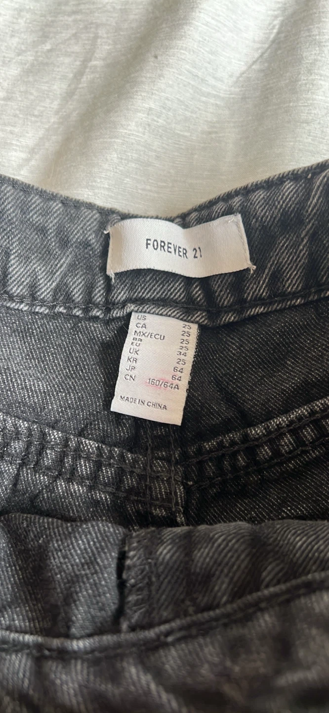 Forever 21 Black Cargo Pants Size 25 - photo 2